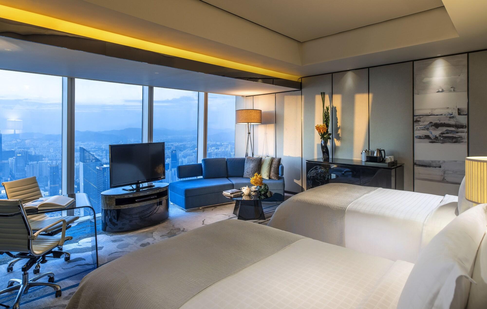 Four Seasons - Free Shuttle Bus To Fair Complex & Overseas Buyer Registration Services During Fair Period Hotel 5*