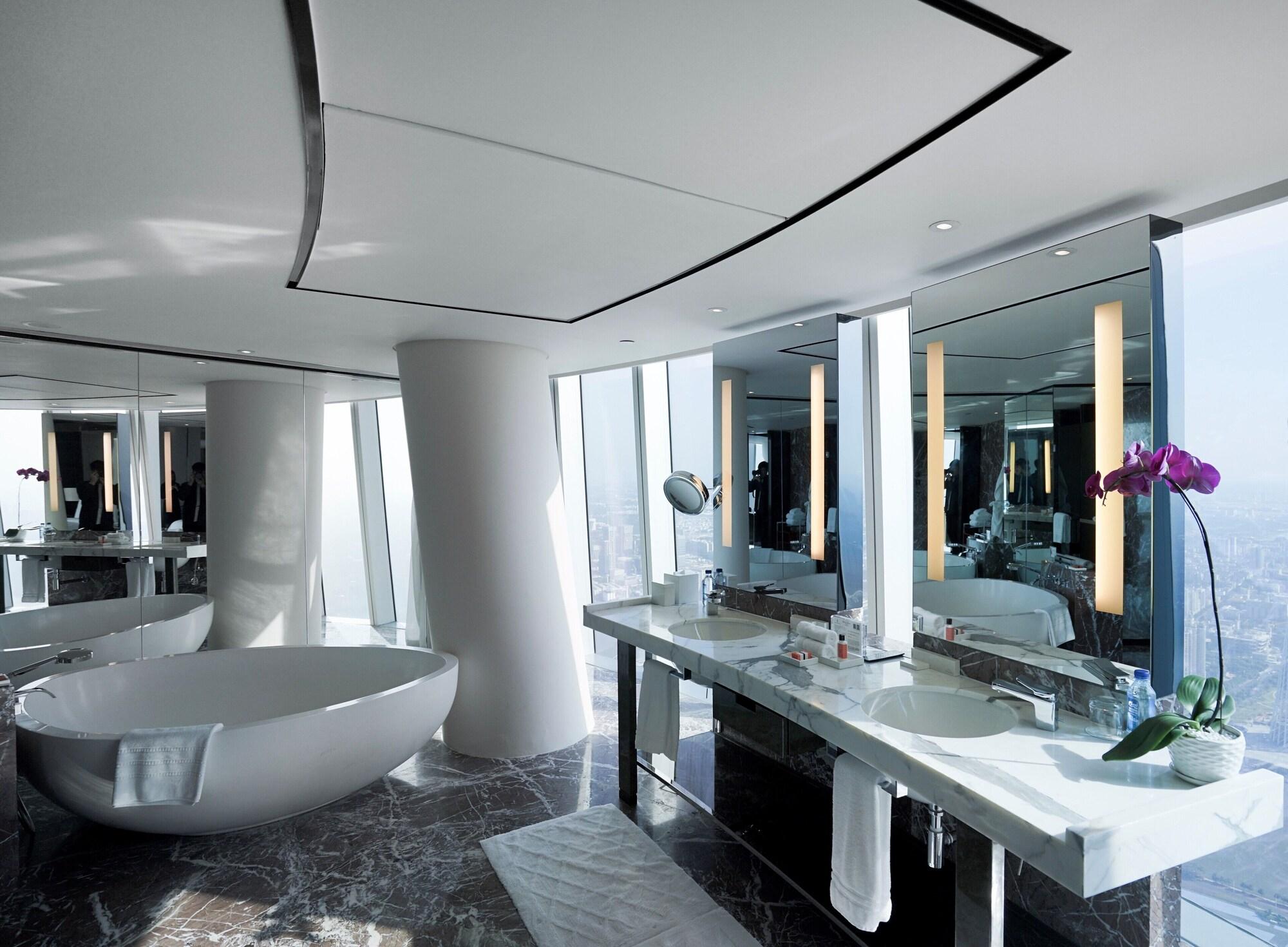 Four Seasons - Free Shuttle Bus To Fair Complex & Overseas Buyer Registration Services During Fair Period Hotel Guangzhou