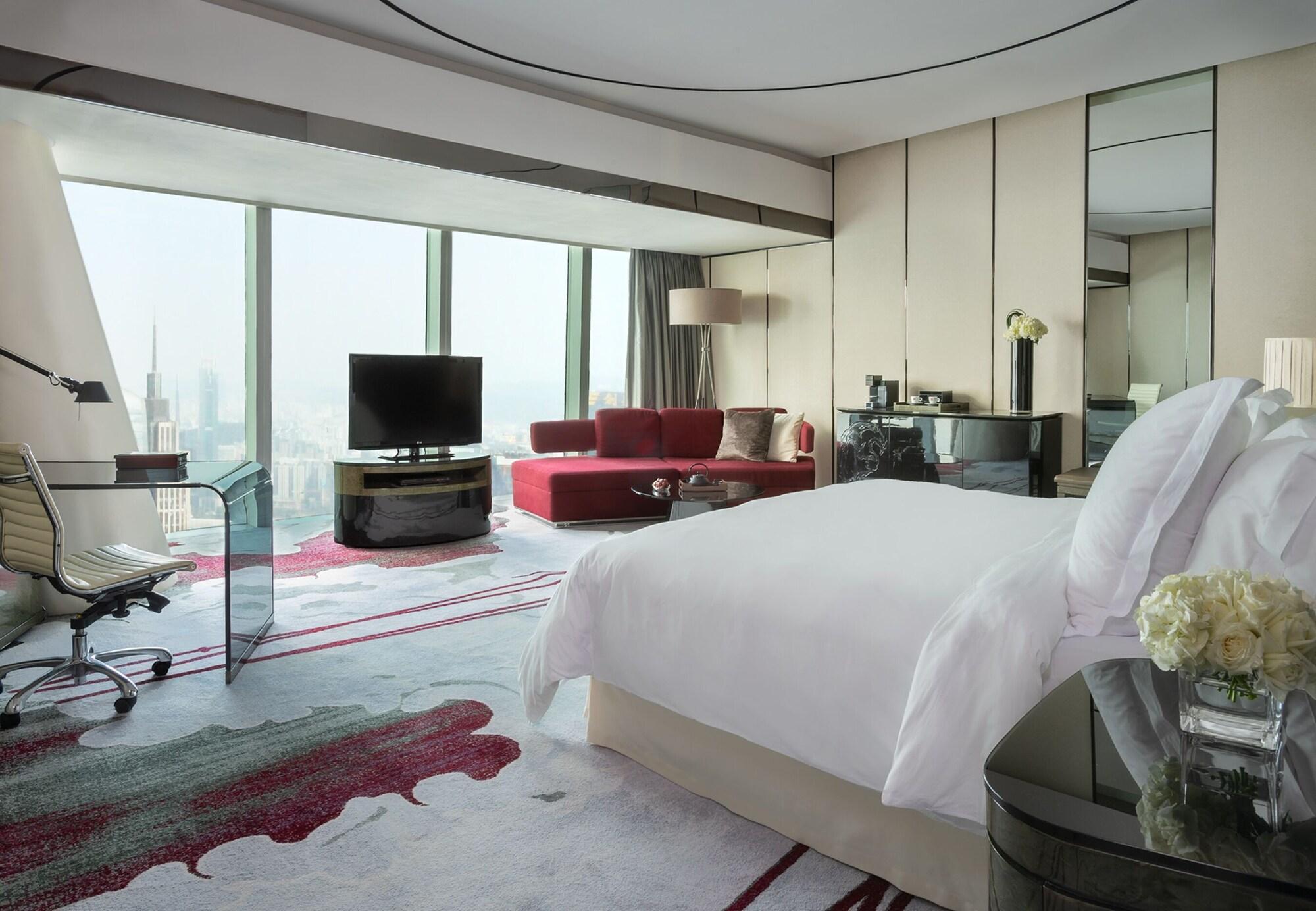Four Seasons - Free Shuttle Bus To Fair Complex & Overseas Buyer Registration Services During Fair Period Guangzhou