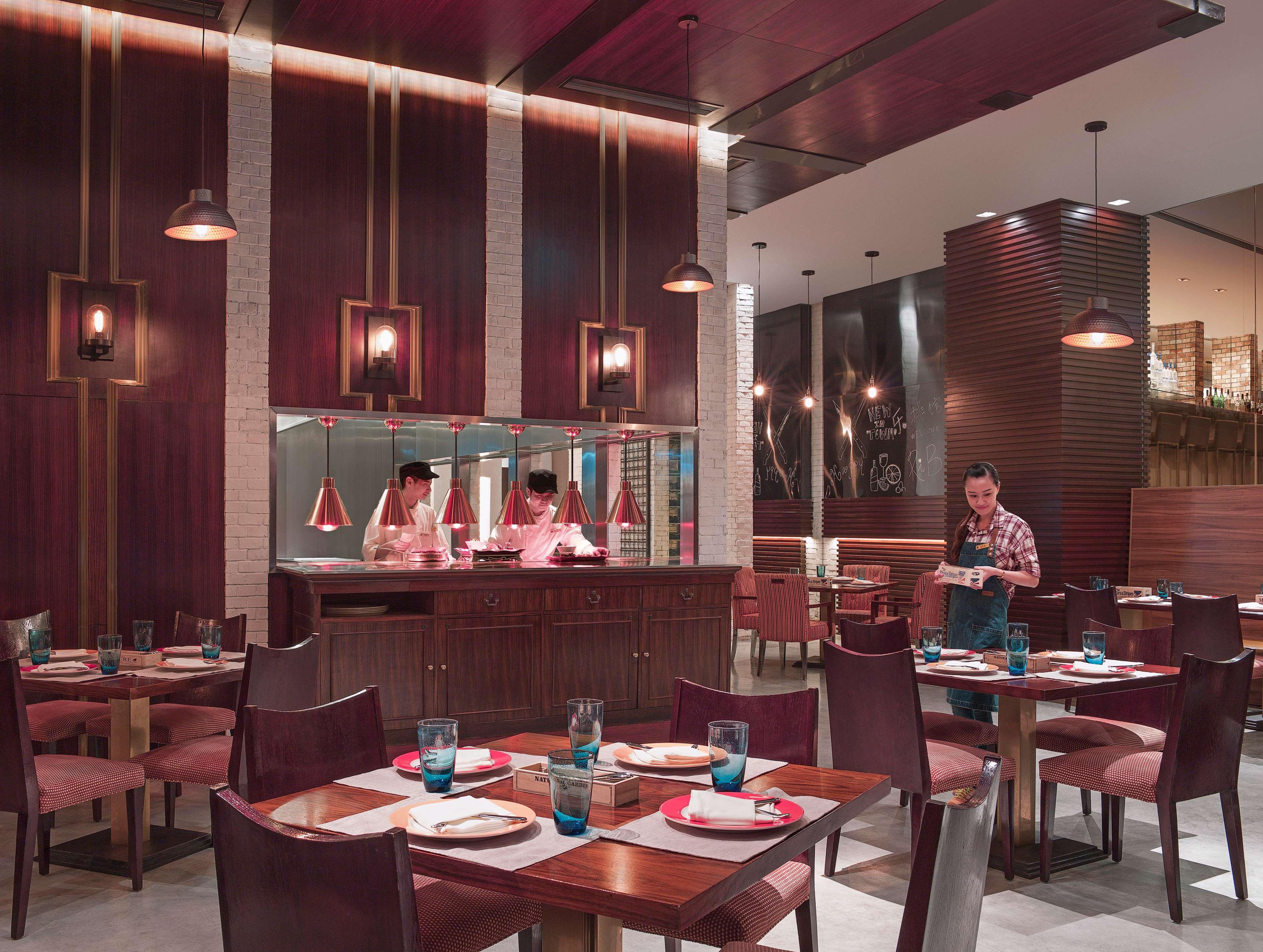 Shangri-la Guangzhou-3 Minutes By Walking To Fair Complex Hotel