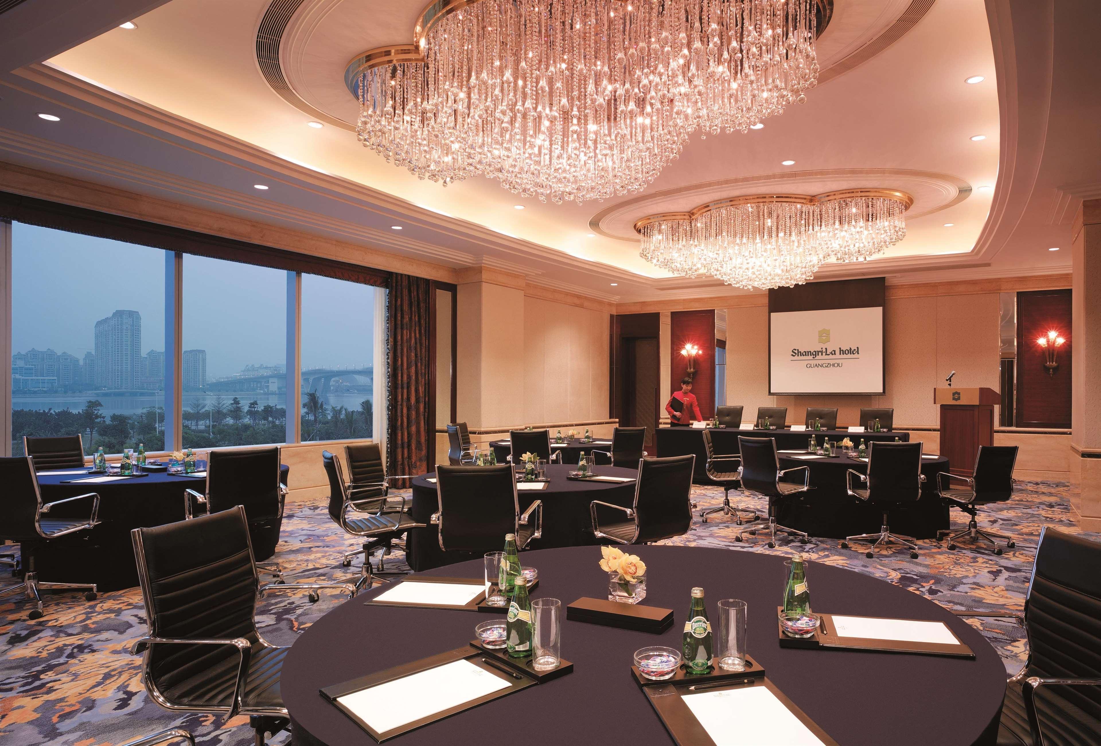 Shangri-la Guangzhou-3 Minutes By Walking To Fair Complex Hotel Guangzhou