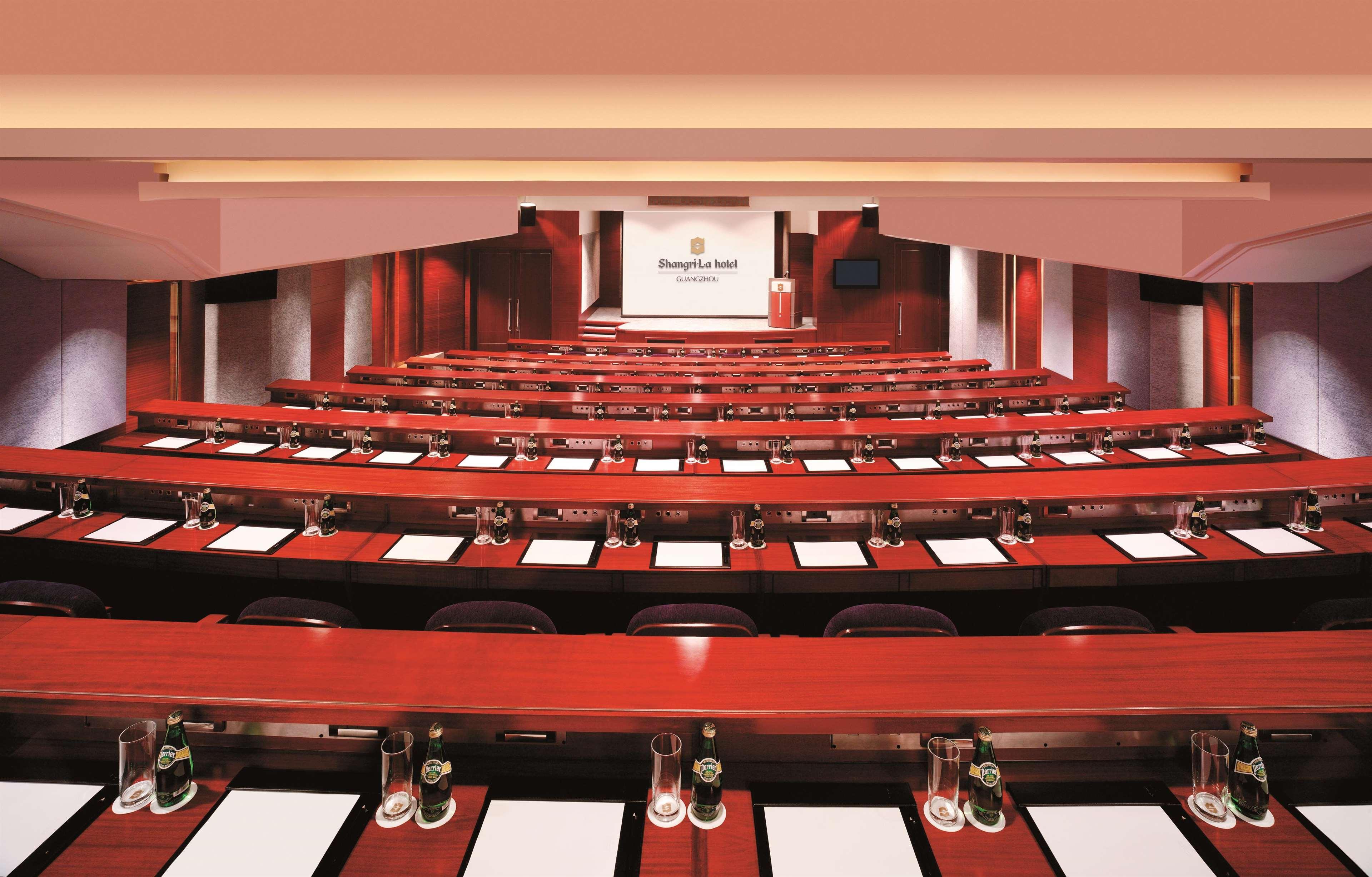 Shangri-la Guangzhou-3 Minutes By Walking To Fair Complex 5*