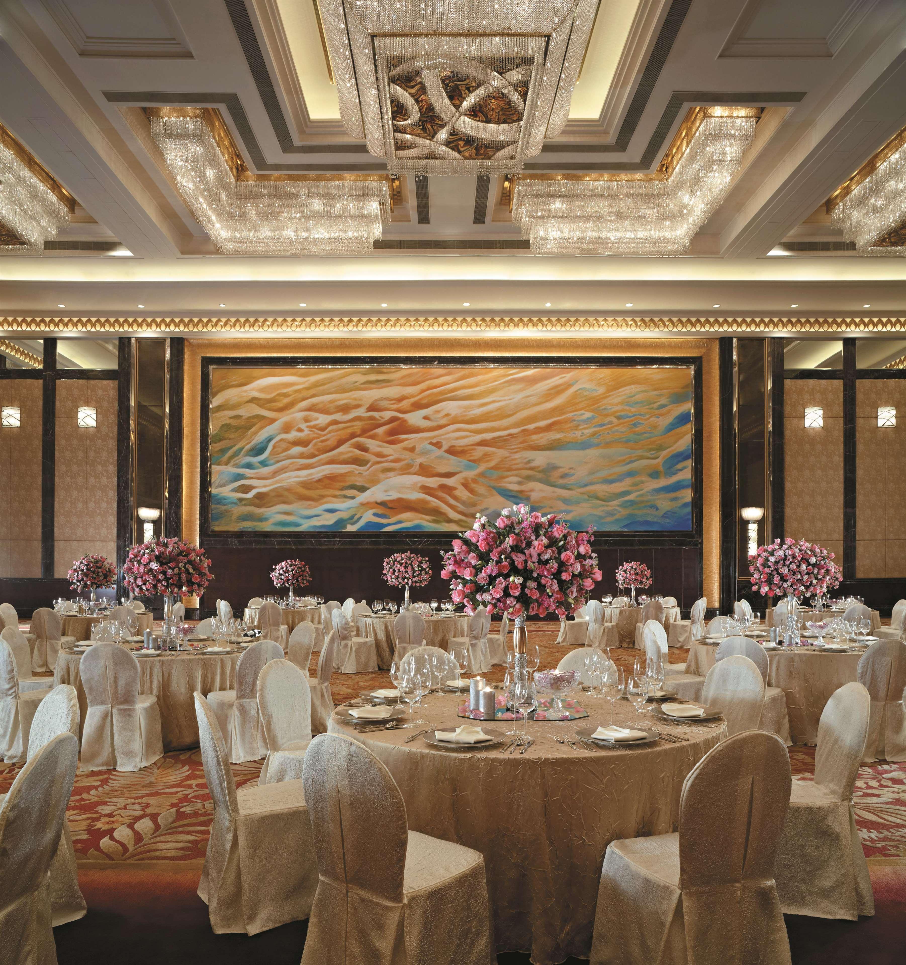 Shangri-la Guangzhou-3 Minutes By Walking To Fair Complex Hotel