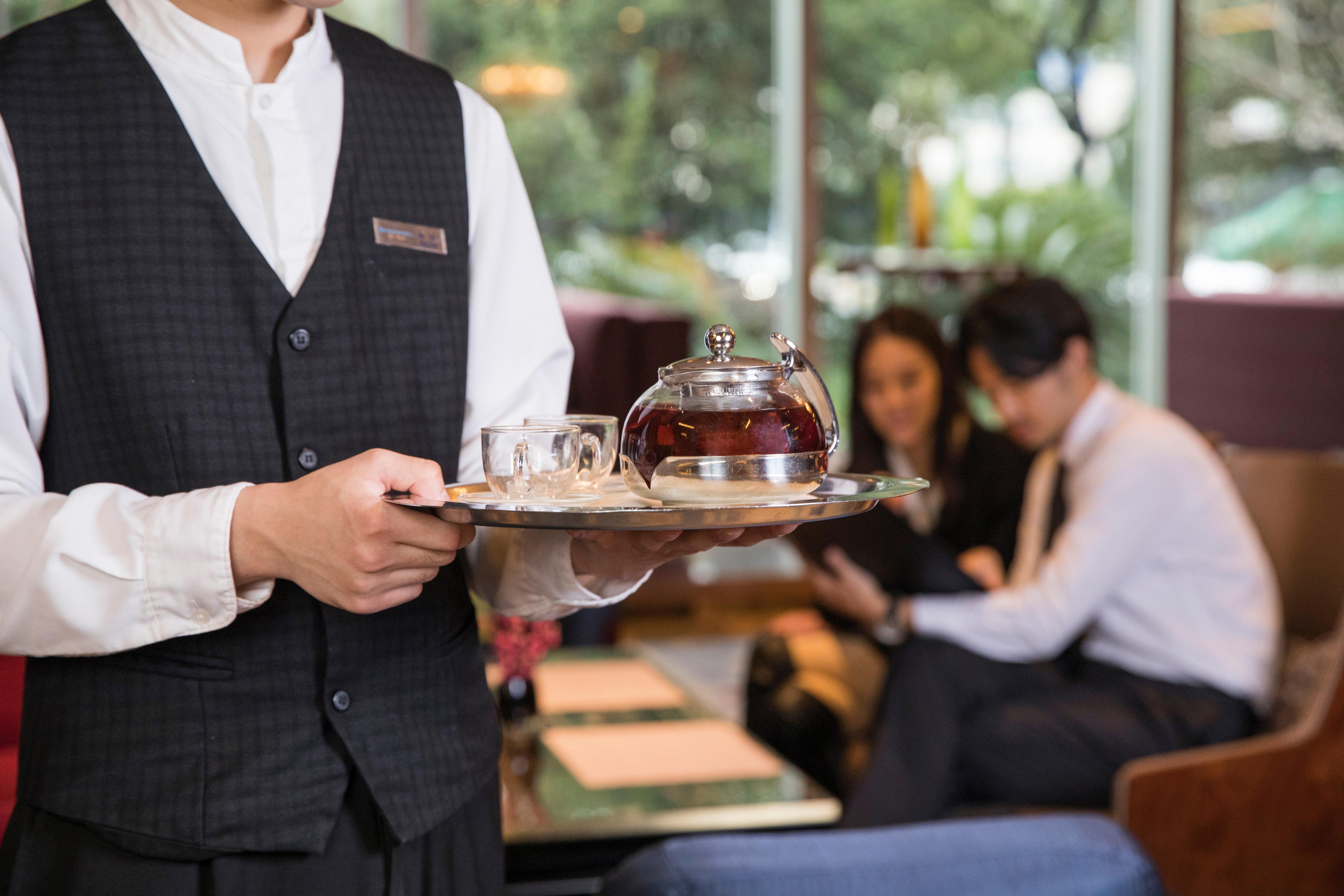 Crowne Plaza Centre By Ihg - Free Shuttle Between And Exhibition Center During Fair & Exhibitor Registration Counter Hotel