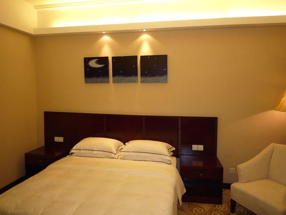 Yifeng 3* Guangzhou
