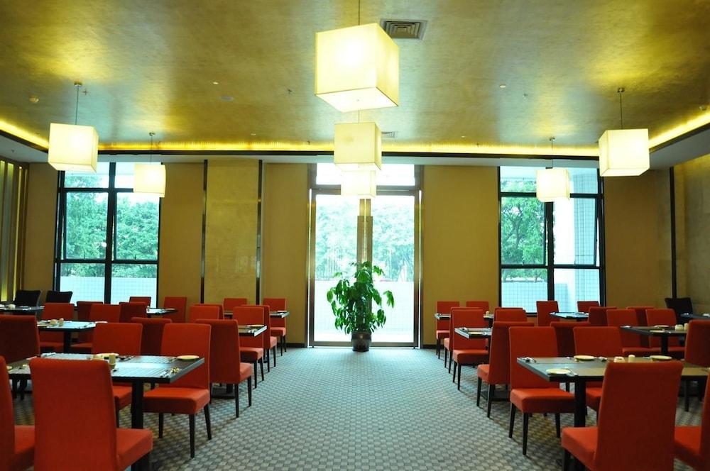 Hotel Hong Yuan 3*