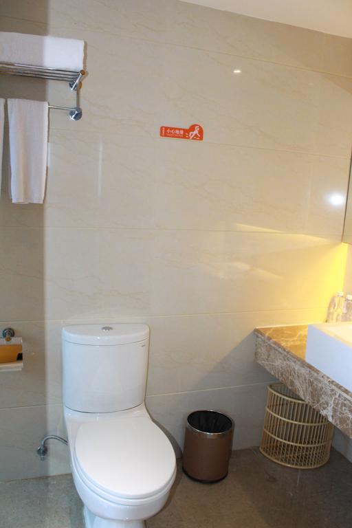 Paco Hotel-Guangzhou Shipaiqiao Metro Branch Hotel 4*