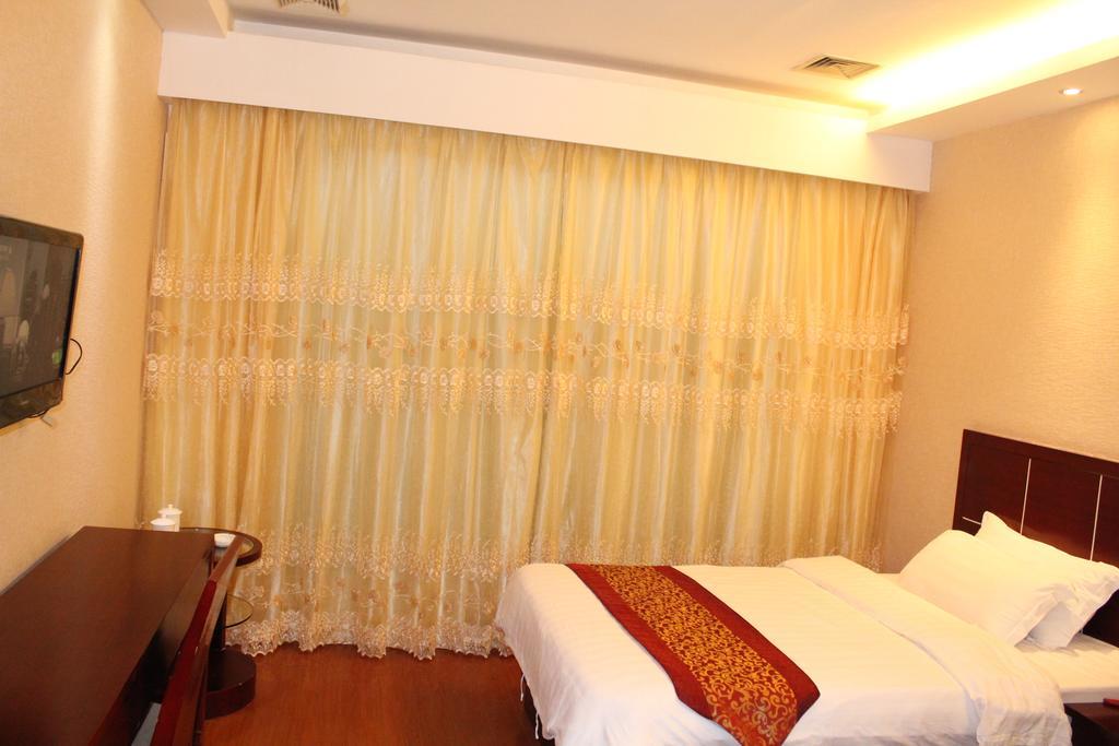 Yingshang Hotel