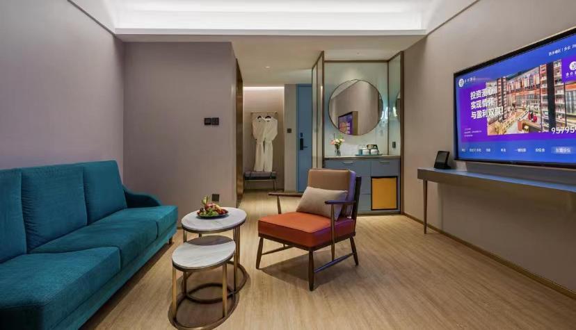 Manxin Baiyun Airport Branch Hotel 4*