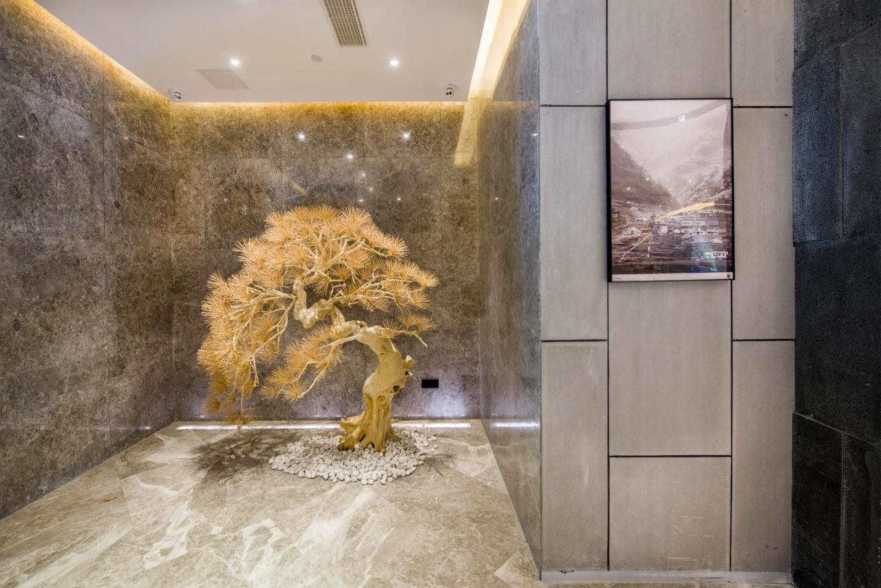 Hotel Atour X Zhujiang New Town Tianhe Park Station-free Shuttle Bus To Fair