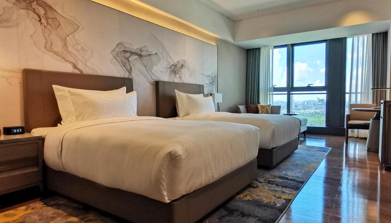 Pazhou Ln Dongfang Hotel-free Shuttle Bus To The Pazhou Convention Complex During Fair Period Hotel Canton