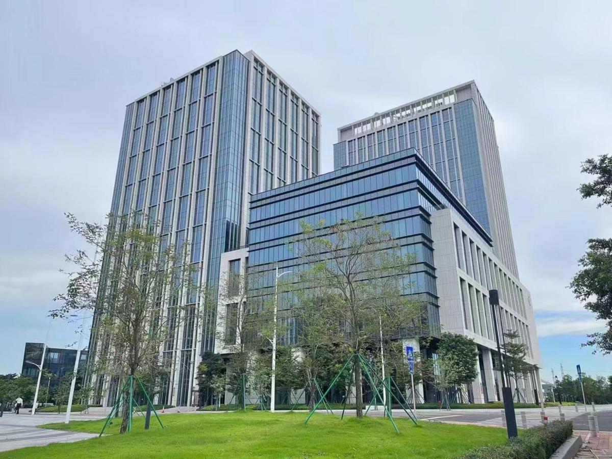 Pazhou Ln Dongfang Hotel-free Shuttle Bus To The Pazhou Convention Complex During Fair Period Hotel