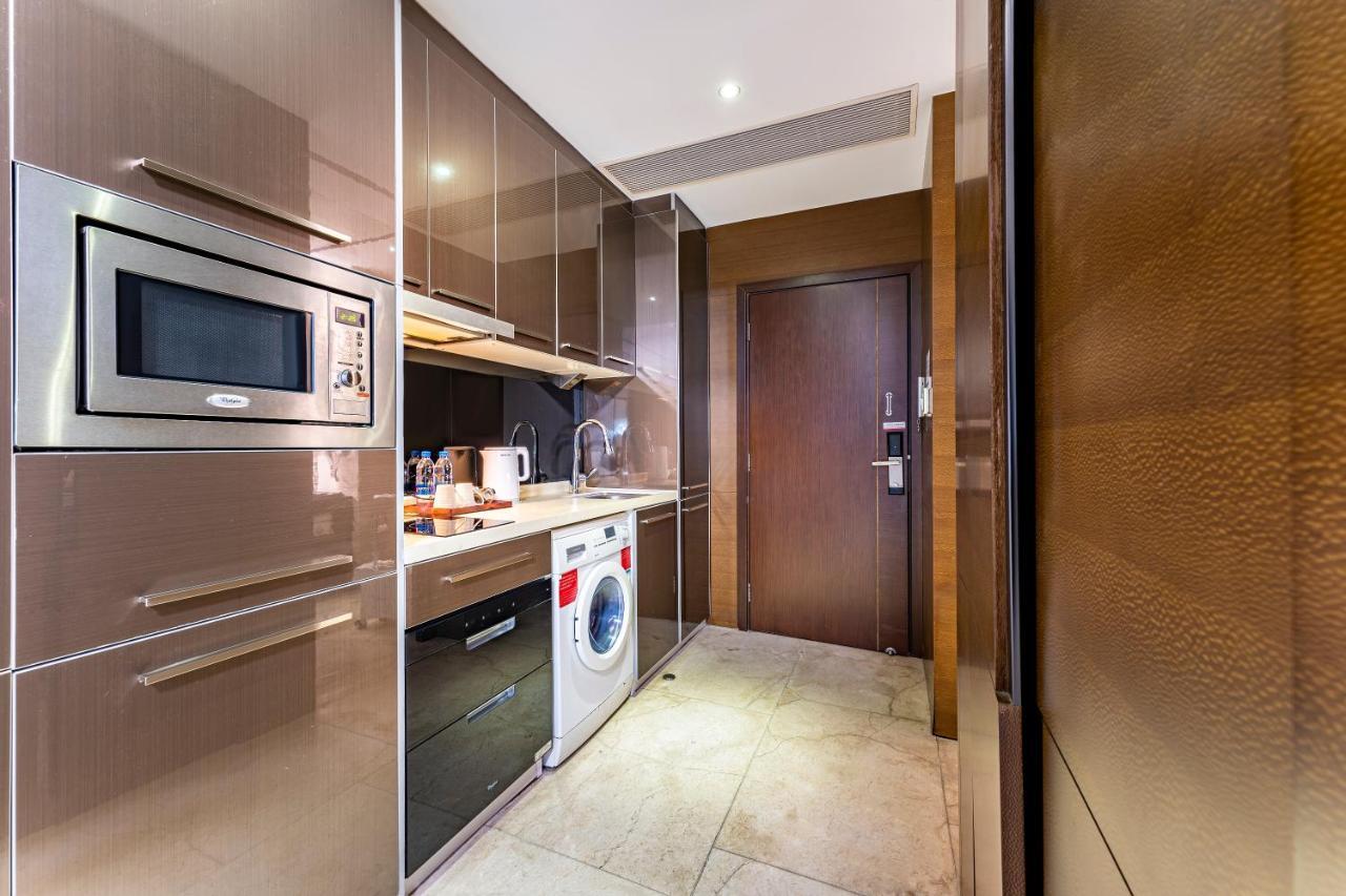 Qingman Zhujiang New Town East Railway Station Branch 3* Guangzhou