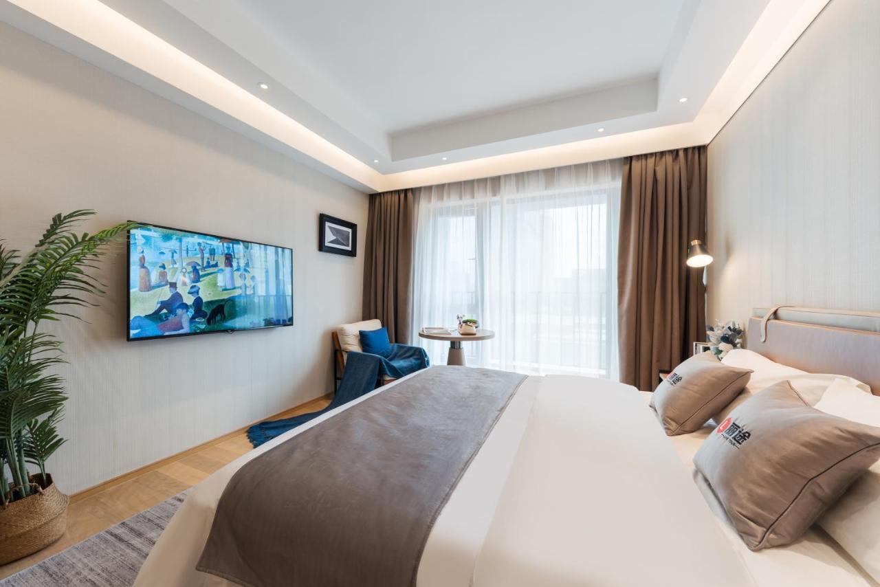 Livetour Financial Keyun Road Metro 3*