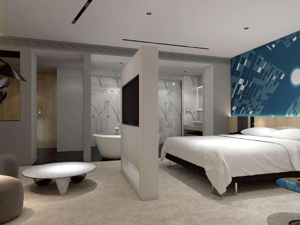 Novotel Baiyun Airport *