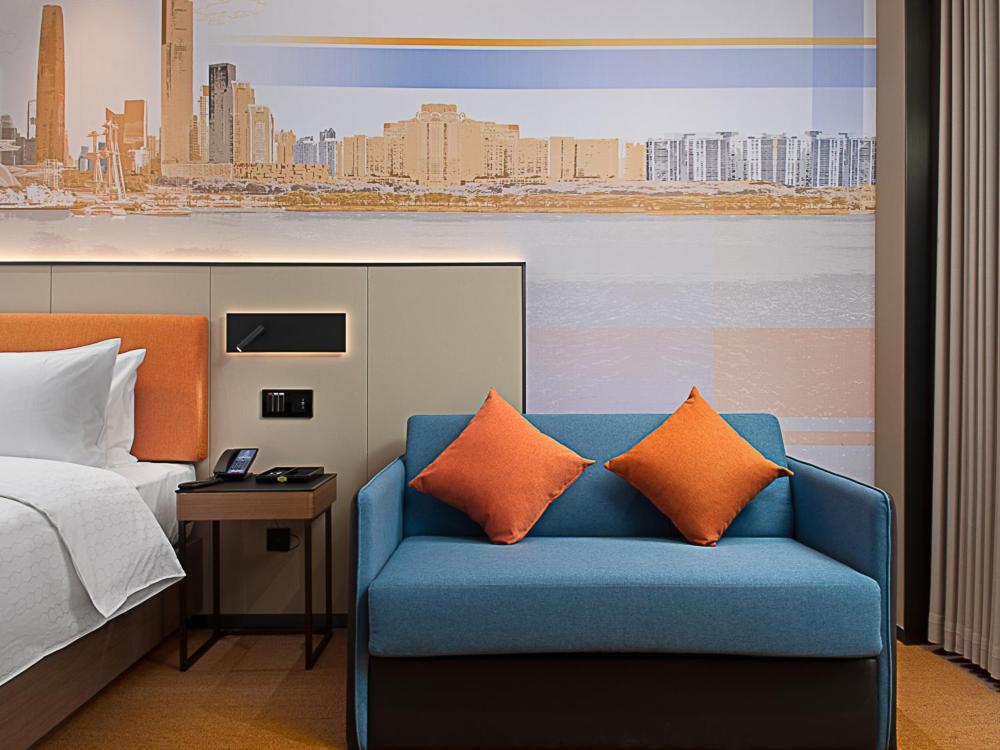 Hampton By Hilton Railway Station Hotel 4*