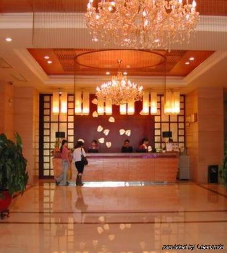 Vienna Hotel 4*