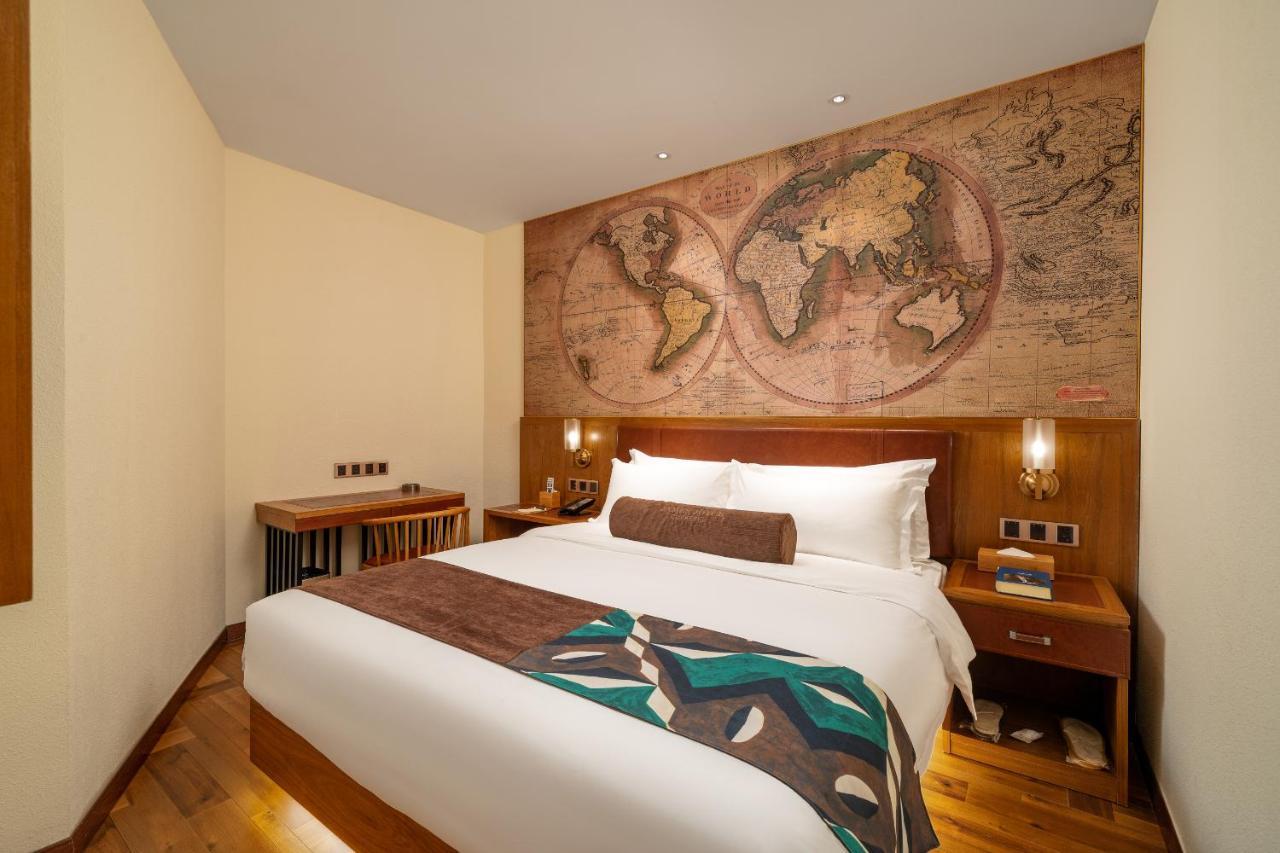 James Joyce Coffetei- Beijing Road Metro Station Pedestrian Street Branch Hotel 4*