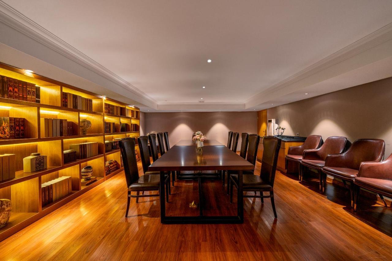 James Joyce Coffetei- Beijing Road Metro Station Pedestrian Street Branch 4* Guangzhou