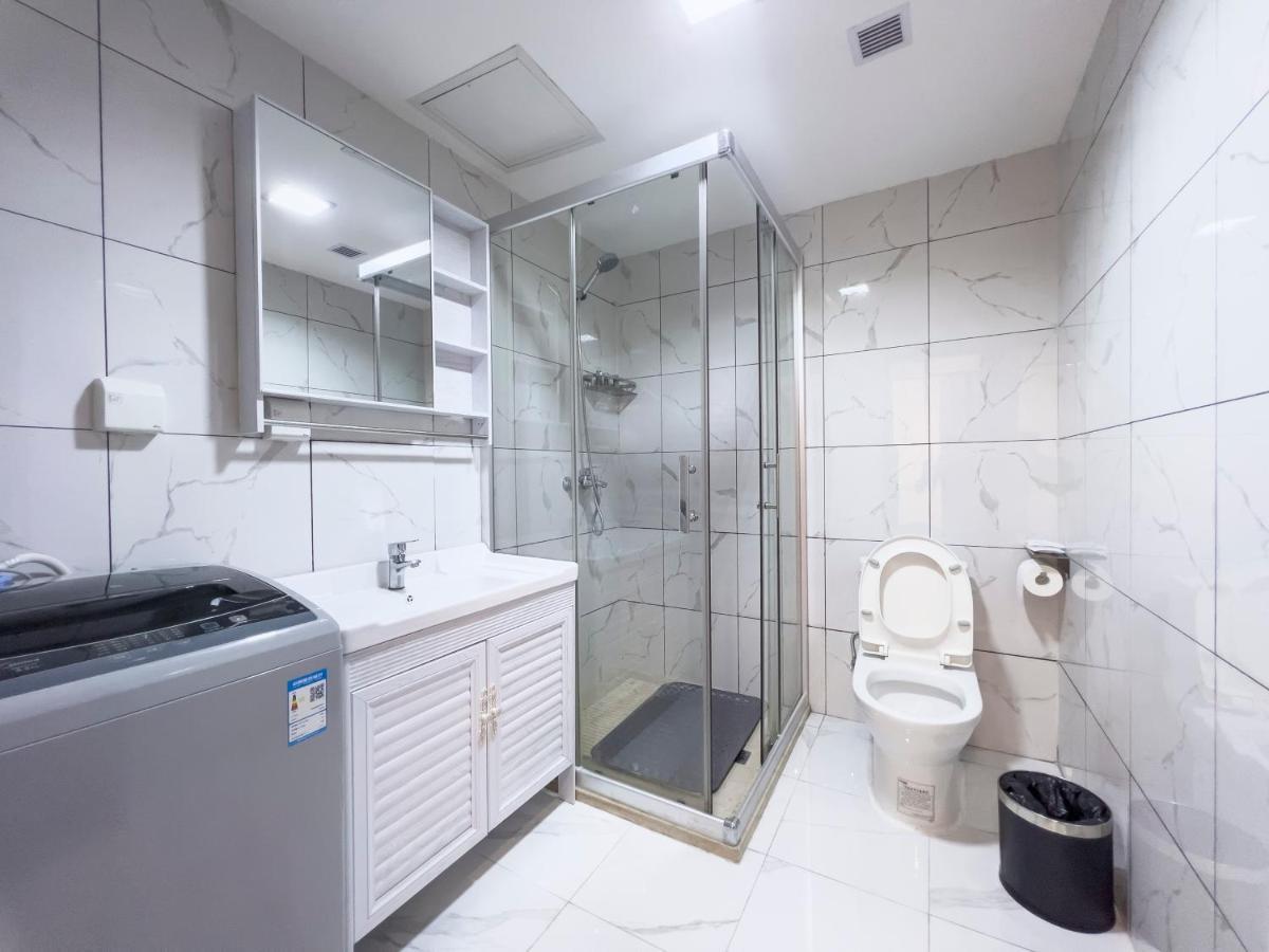 Zhicheng Leader Tour International Apartment-the Legend Building-free Shuttle Bus For Fair-1mins To Line5 Stn 2* Guangzhou