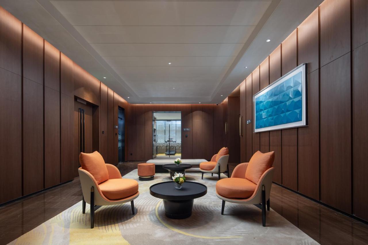 Hotel Hampton By Hilton Xintang Offers Complimentary Shuttle Services During Phase 1 And Phase 2 Of The Fair 5*