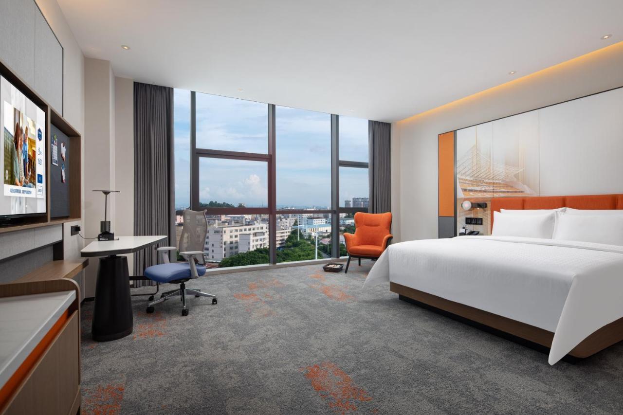 Hampton By Hilton Xintang Offers Complimentary Shuttle Services During Phase 1 And Phase 2 Of The Fair Hotel Guangzhou