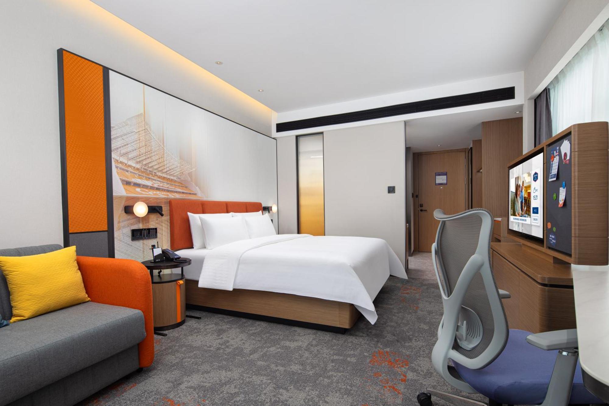 Hotel Hampton By Hilton Xintang Offers Complimentary Shuttle Services During Phase 1 And Phase 2 Of The Fair