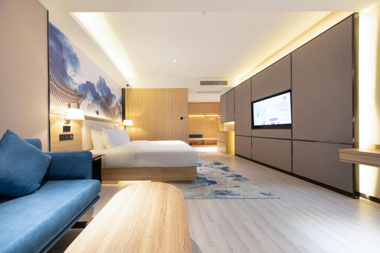 Ausotel By Argyle Baiyun International Airport Renhe Metro Exit B 4*