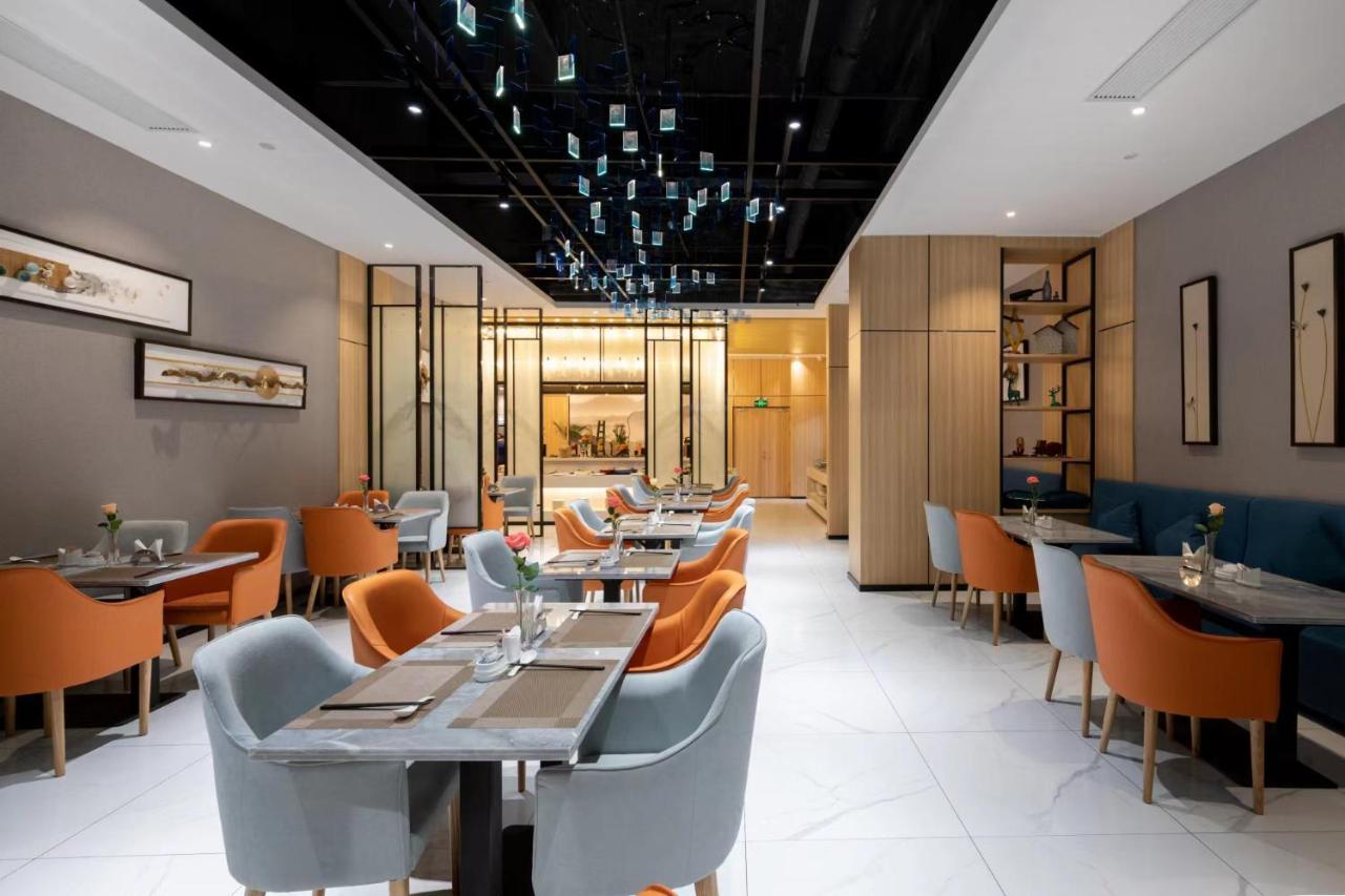 Hotel Ausotel By Argyle Baiyun International Airport Renhe Metro Exit B
