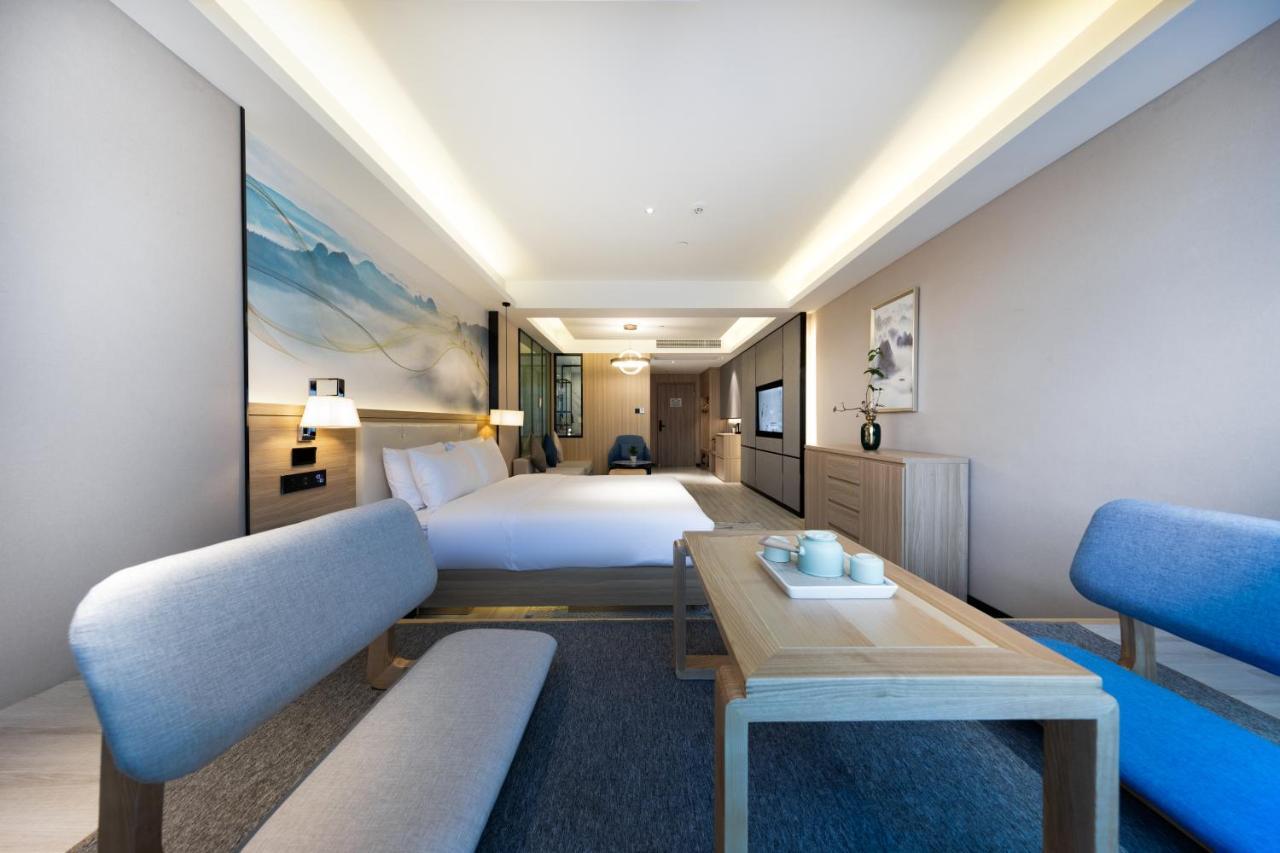 Hotel Ausotel By Argyle Baiyun International Airport Renhe Metro Exit B 4*