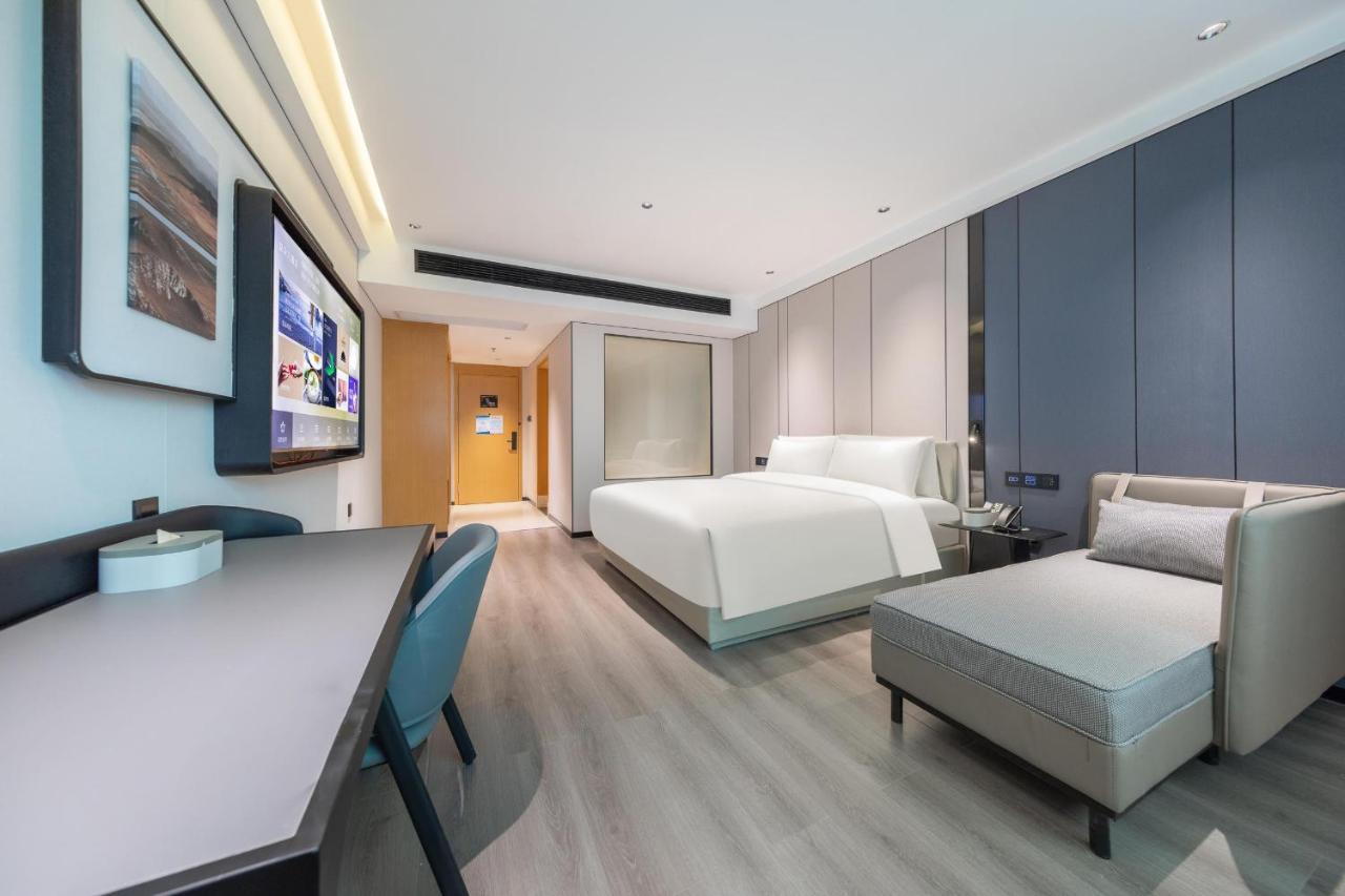 Atour X Baiyun International Airport Renhe Station Hotel