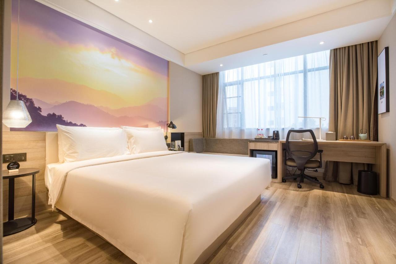 Atour Huadu Square Hotel