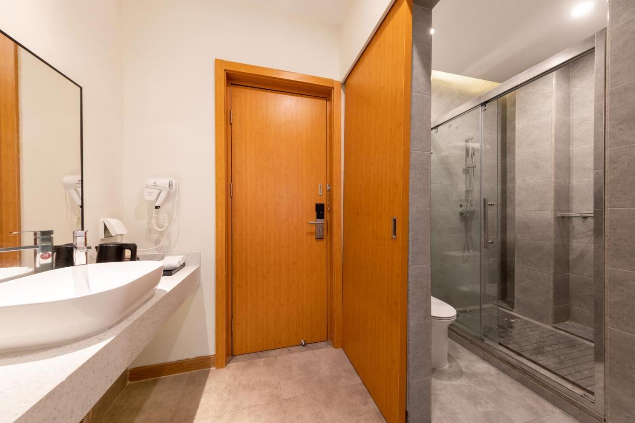 Xana Lite - Fangcun Huadiwan Metro Station Hotel Guangzhou