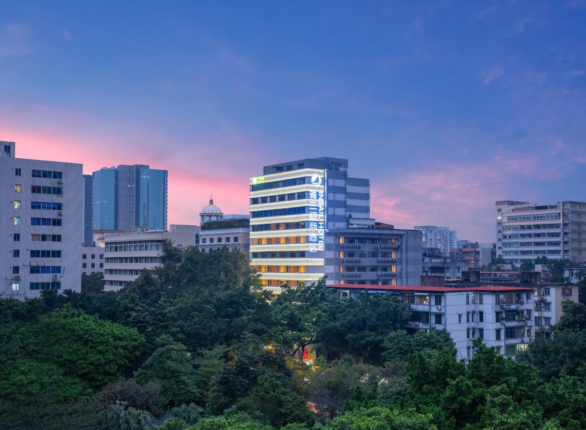Insail Beijing Road Pedestrian Branch Hotel 4*