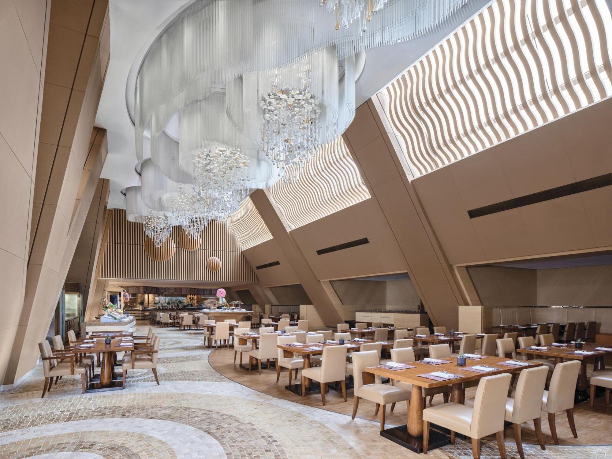 Langham Place - Walking Distance To Fair & Overseas Buyers Registration Service 5*