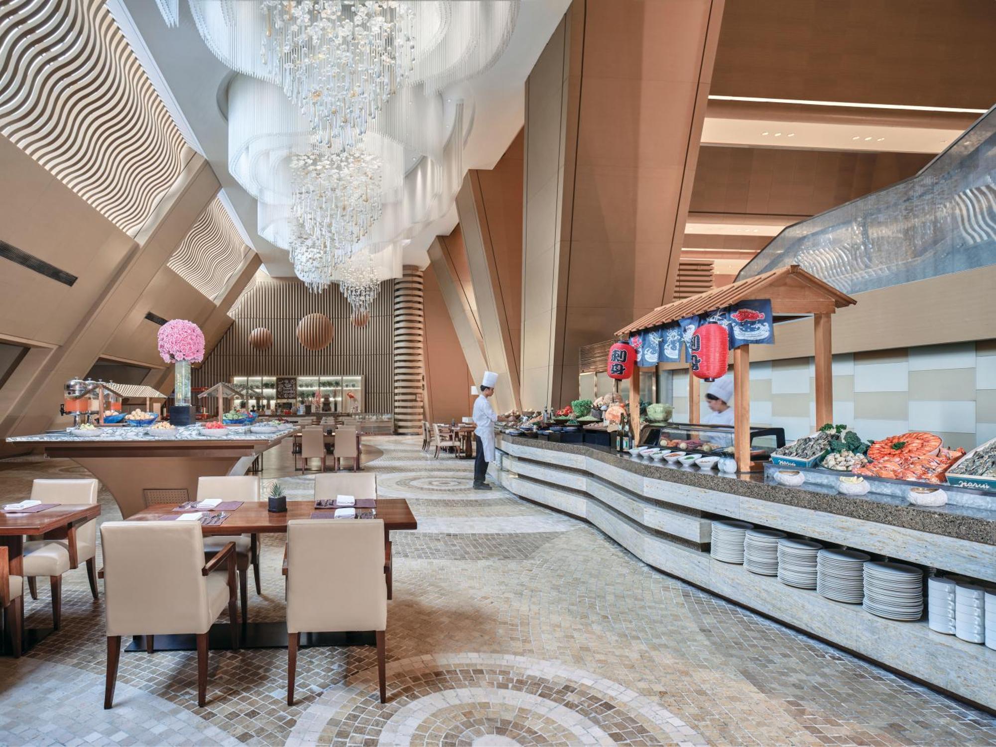 Langham Place - Walking Distance To Fair & Overseas Buyers Registration Service Hotel 5*