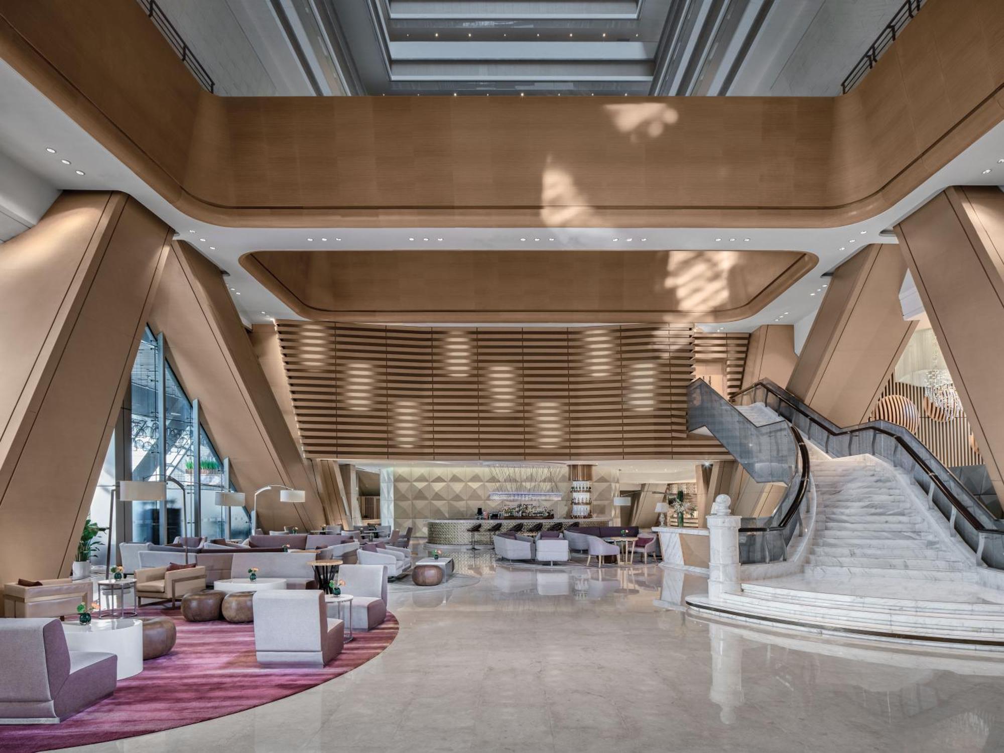Langham Place - Walking Distance To Fair & Overseas Buyers Registration Service Hotel 5*