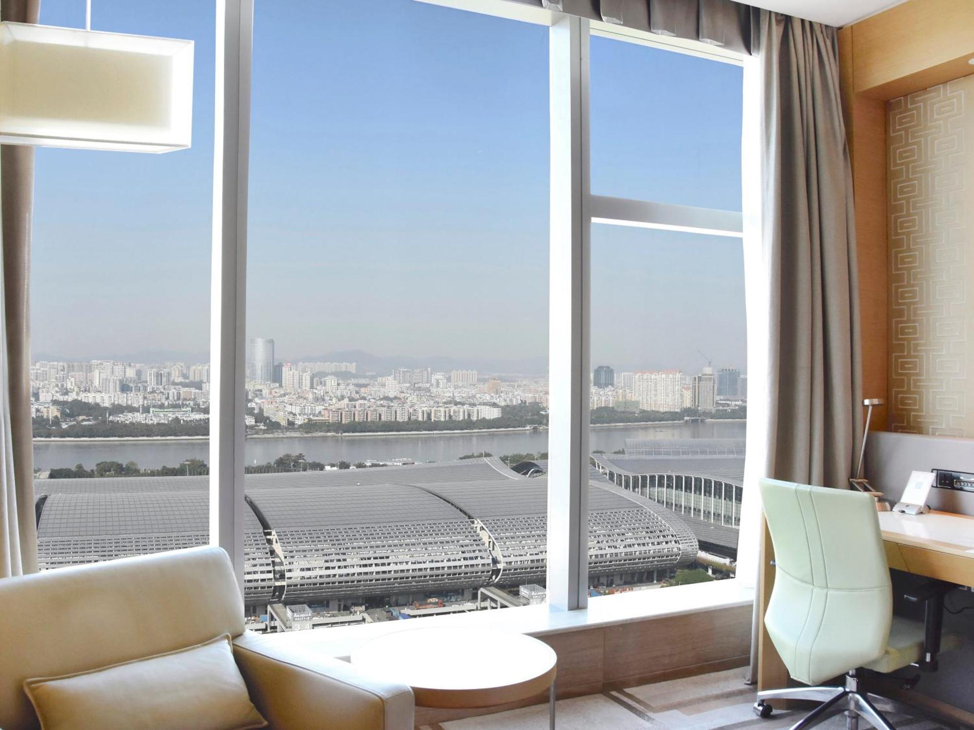 Hotel Langham Place - Walking Distance To Fair & Overseas Buyers Registration Service