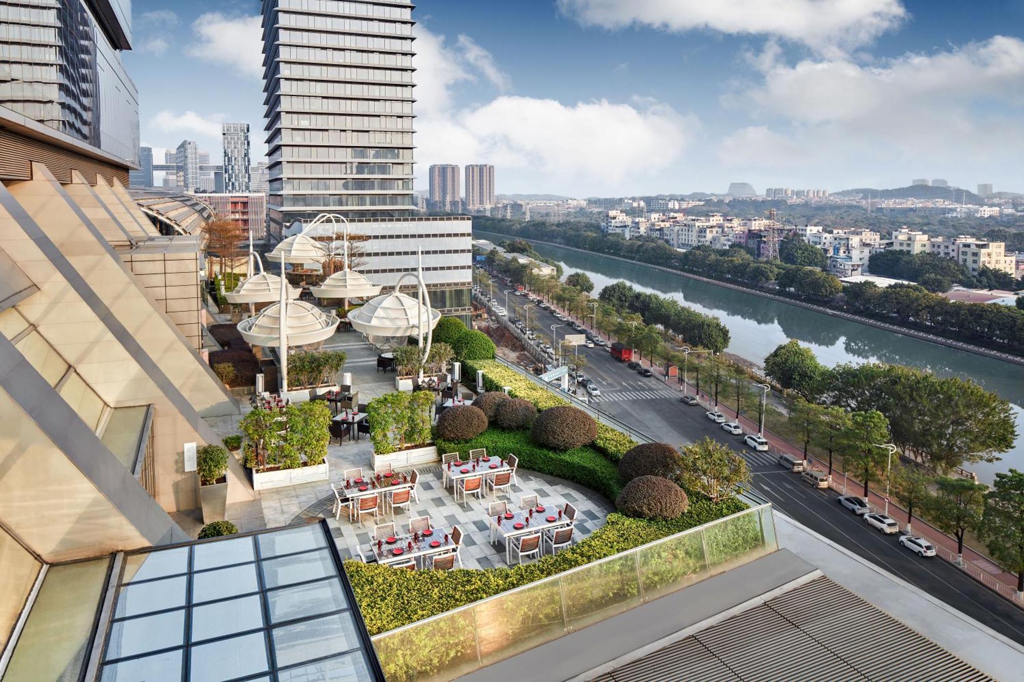 Langham Place - Walking Distance To Fair & Overseas Buyers Registration Service