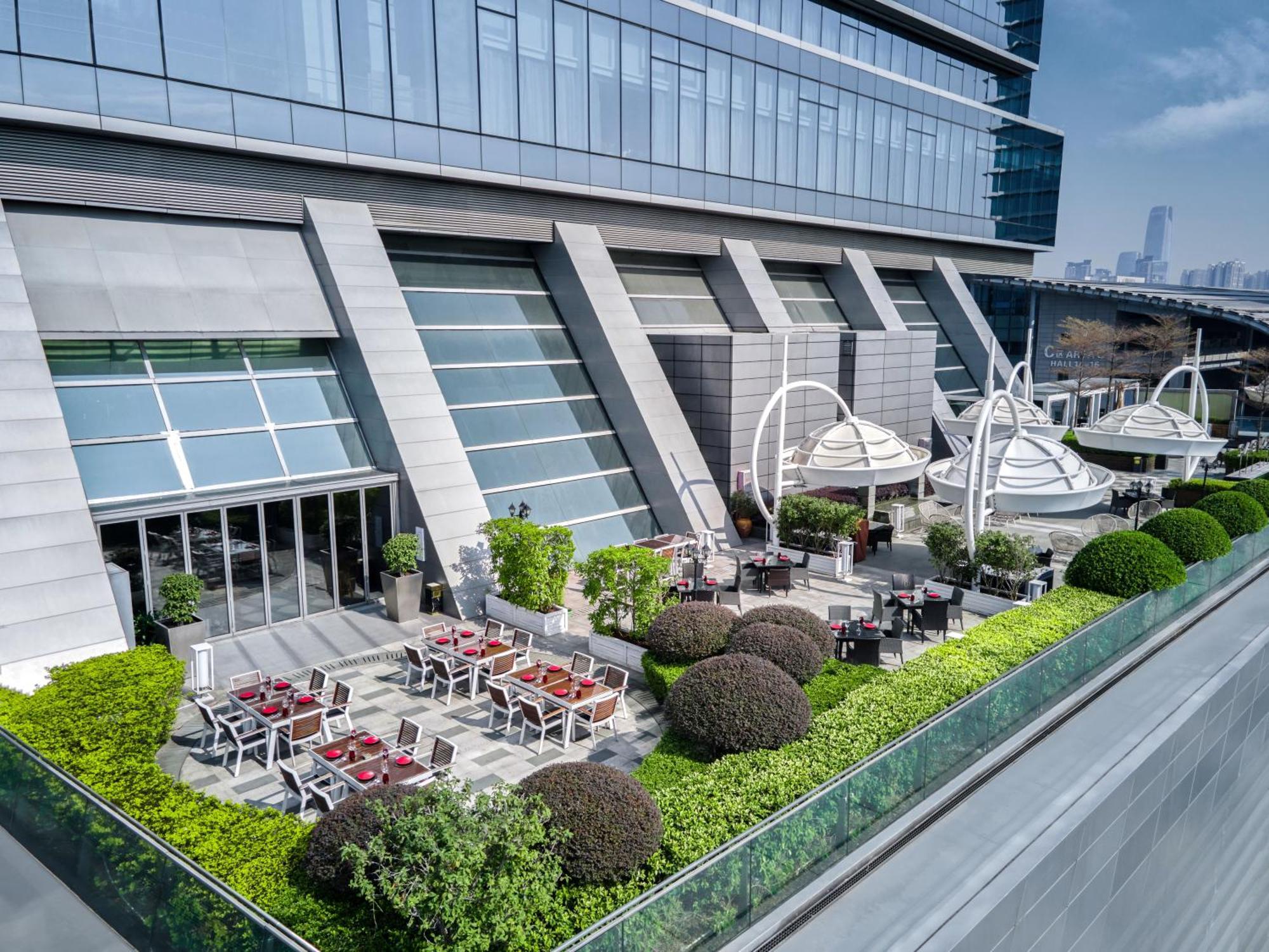 Langham Place - Walking Distance To Fair & Overseas Buyers Registration Service 5*