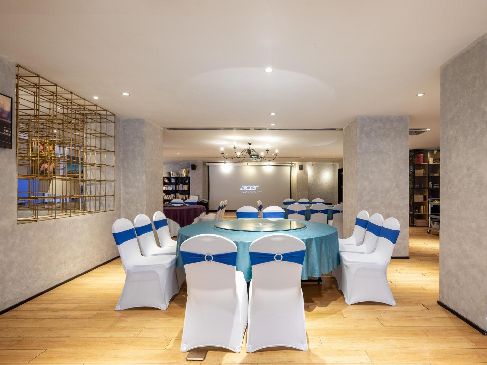 Waito Yuexiu Park Aparthotel 3*