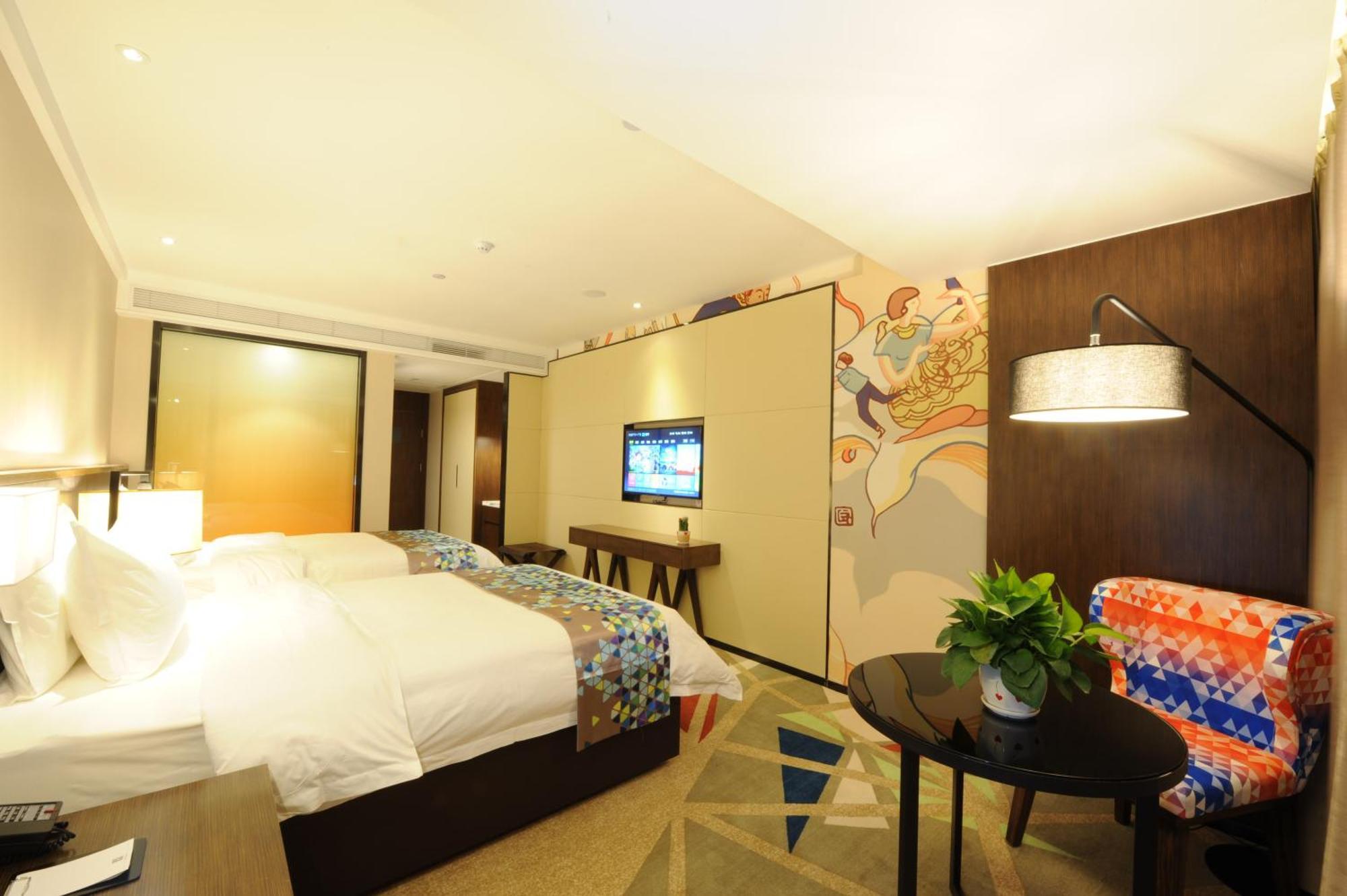 Chao Man - Railway Station Sanyuanli Metro Station Hotel