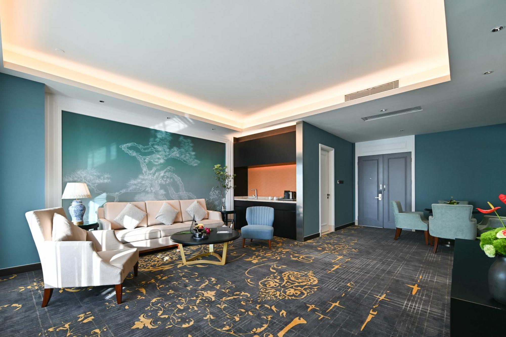 Pan Yu President Hotel 4*