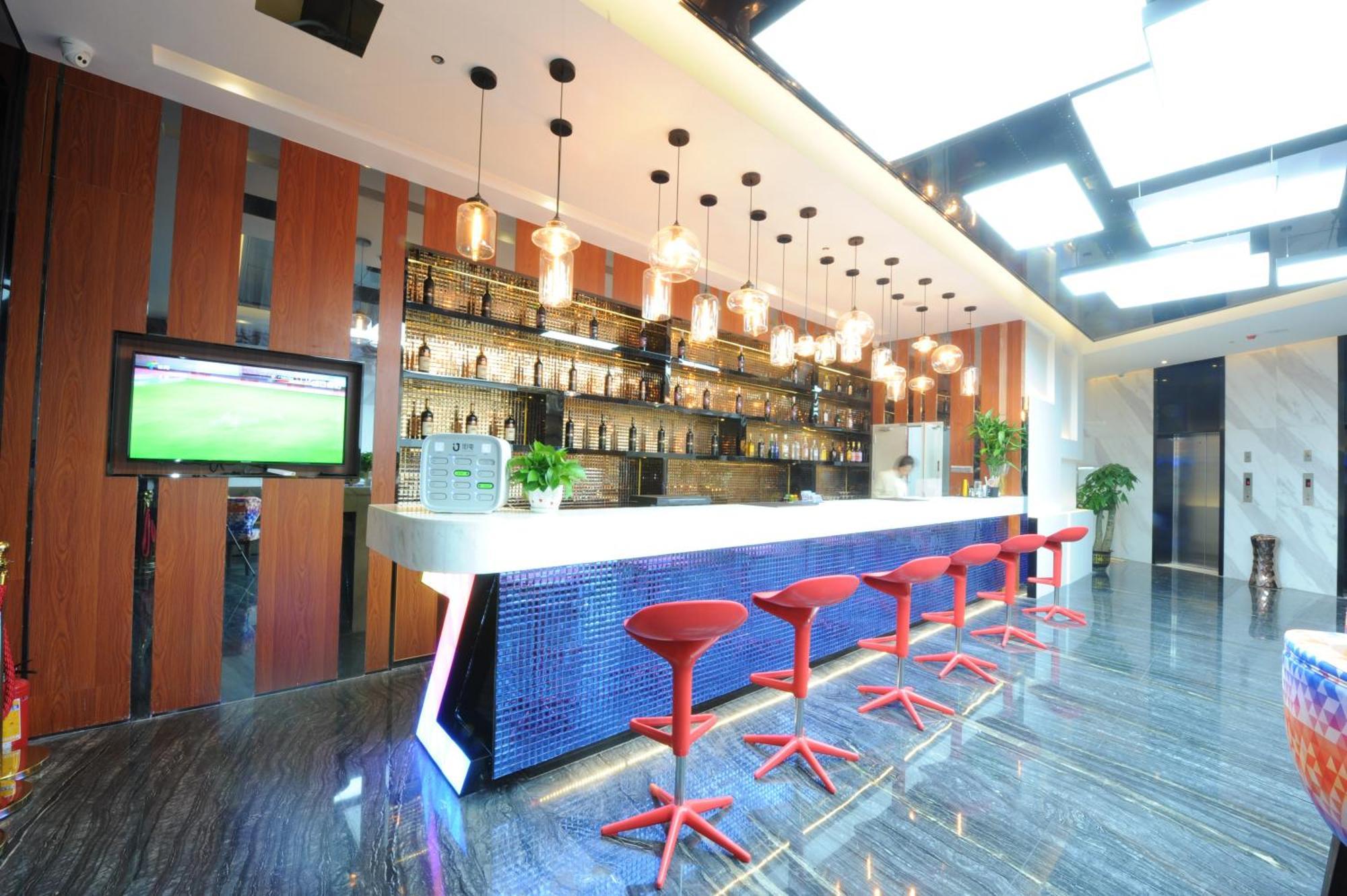 Hotel Chao Man - Railway Station Sanyuanli Metro Station Guangzhou
