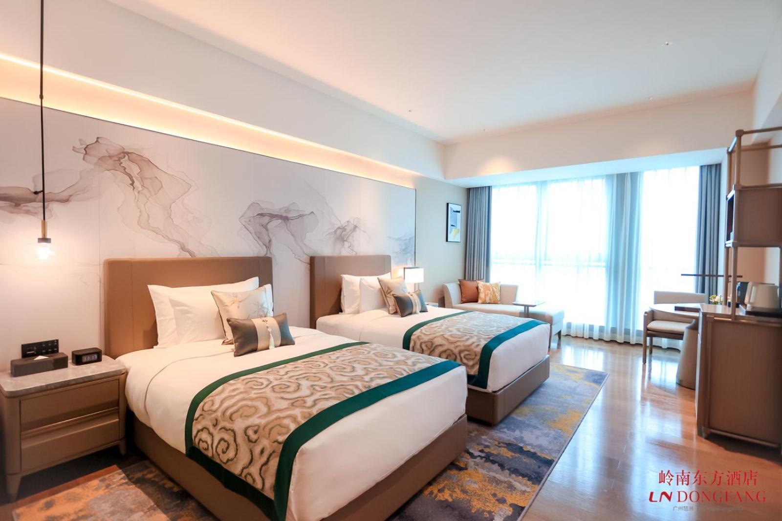 Pazhou Ln Dongfang Hotel-free Shuttle Bus To The Pazhou Convention Complex During Fair Period 4*