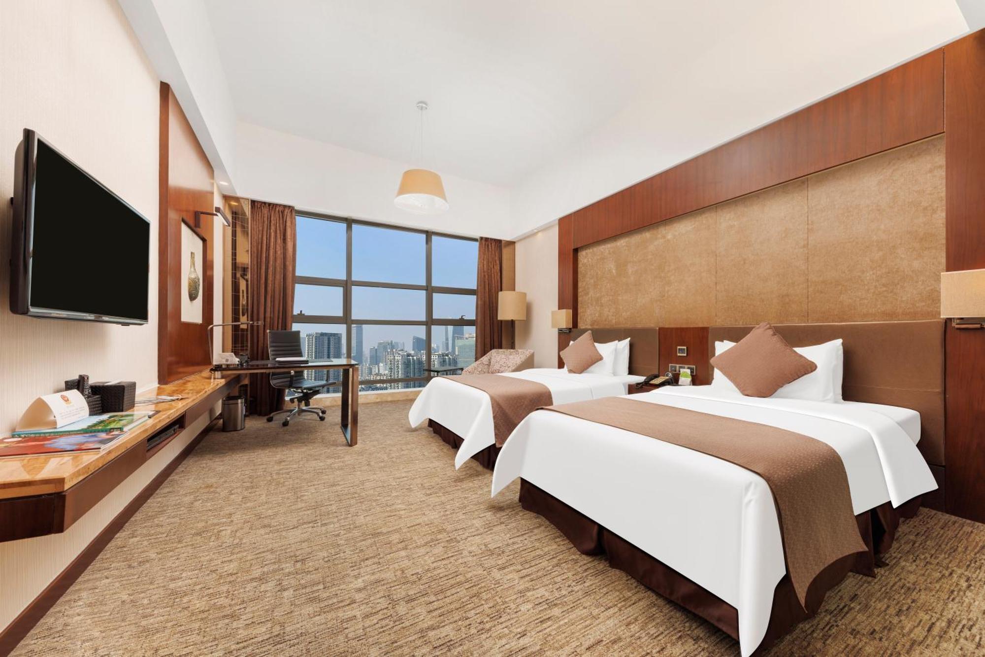 Vanburgh - Free Shuttle Bus Transfer During Fair Hotel 5*