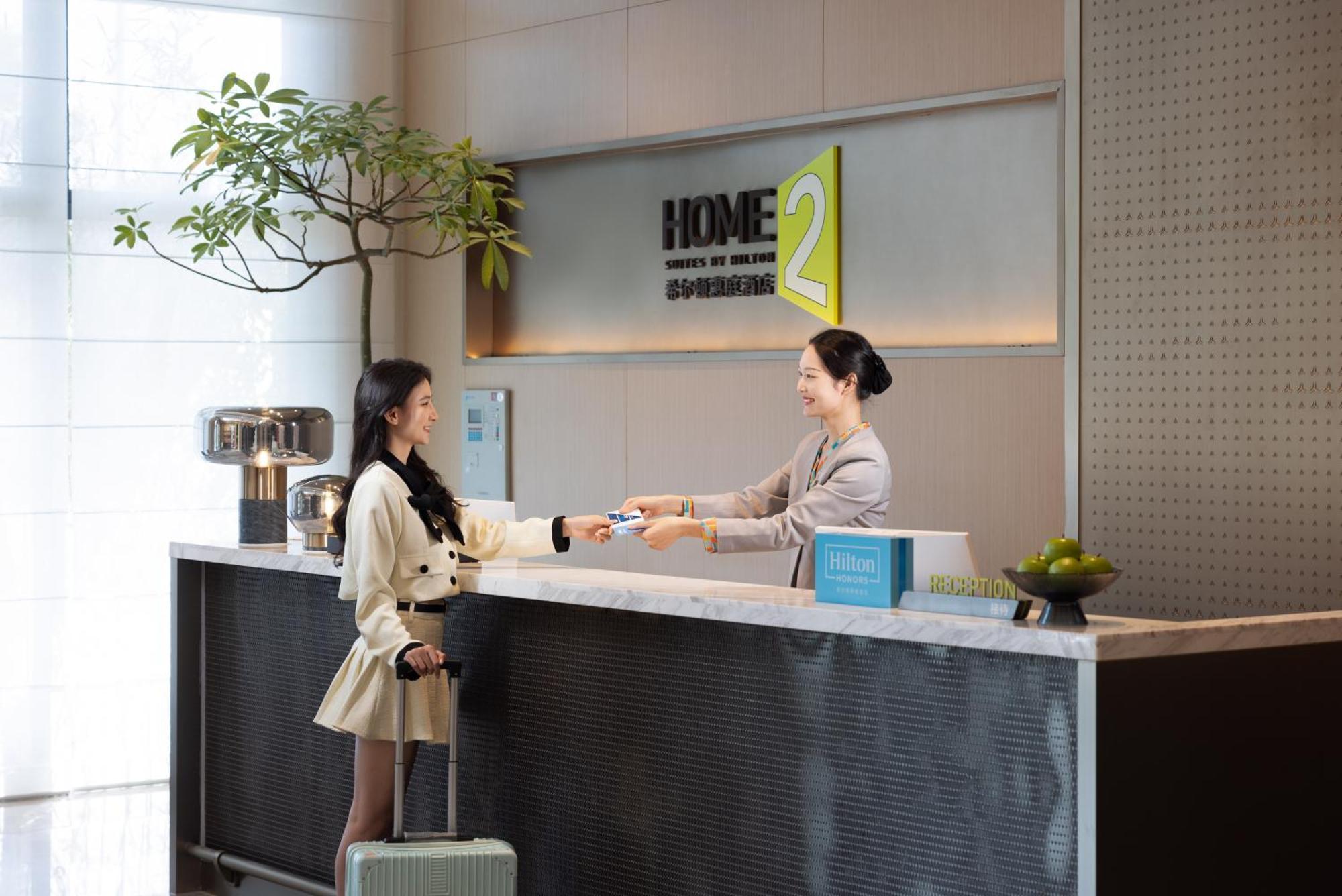 Home2 By Hilton Baiyun International Airport Branch - Free Shuttle Bus To Baiyun International Airport & Free Deliver Service To Fair Complex During Fair Period Guangzhou