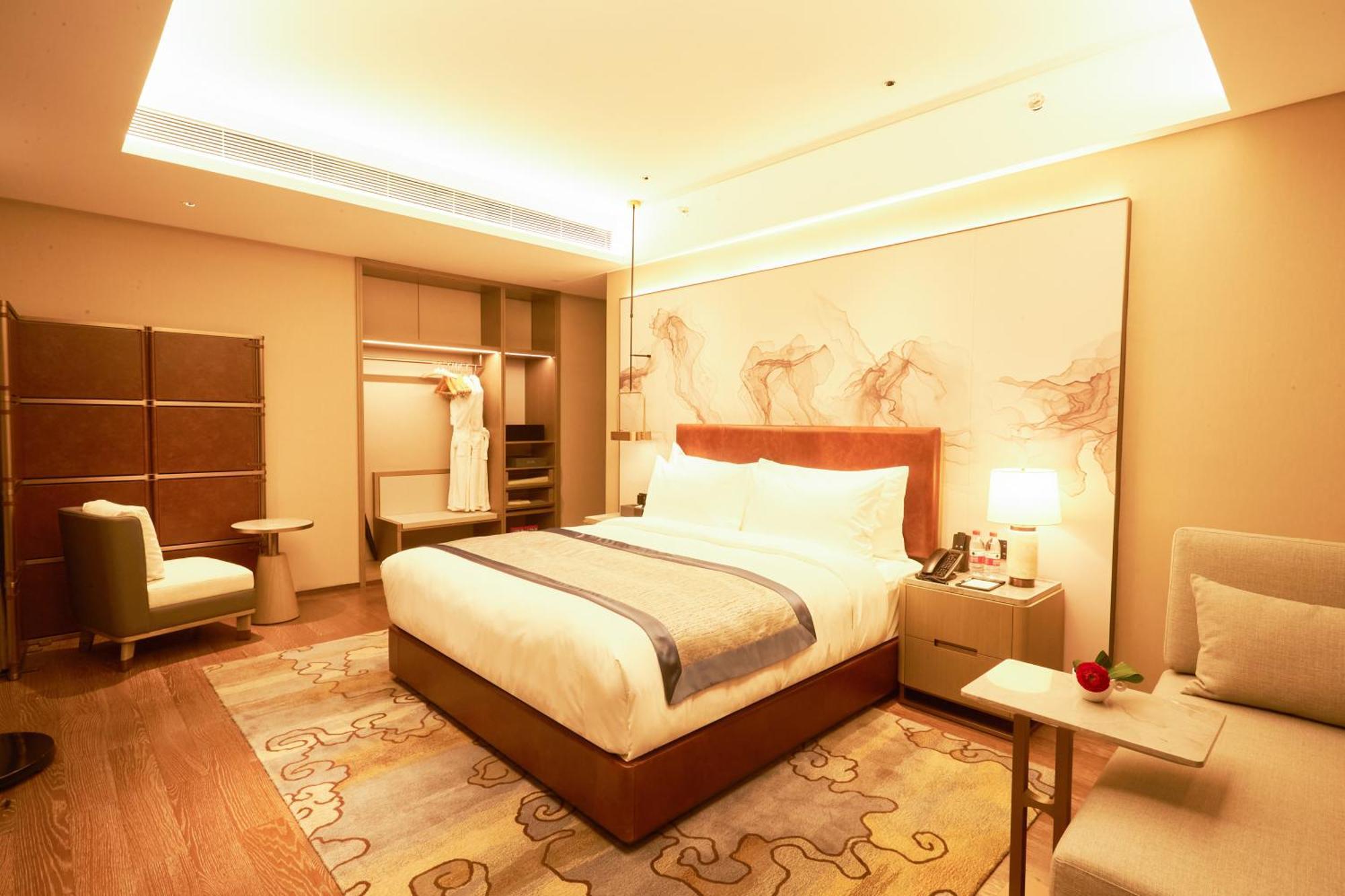 Pazhou Ln Dongfang Hotel-free Shuttle Bus To The Pazhou Convention Complex During Fair Period 4* Canton