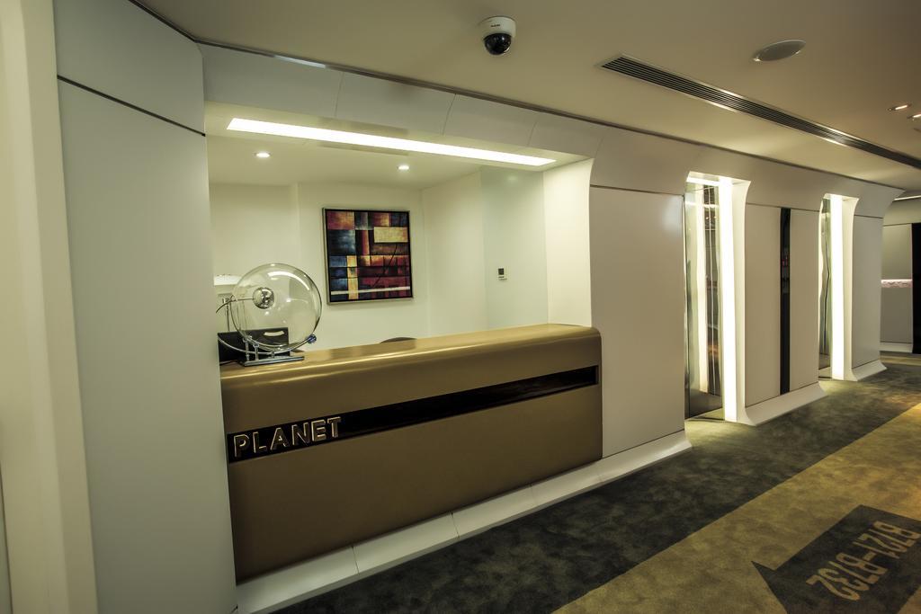 Planet Hotel