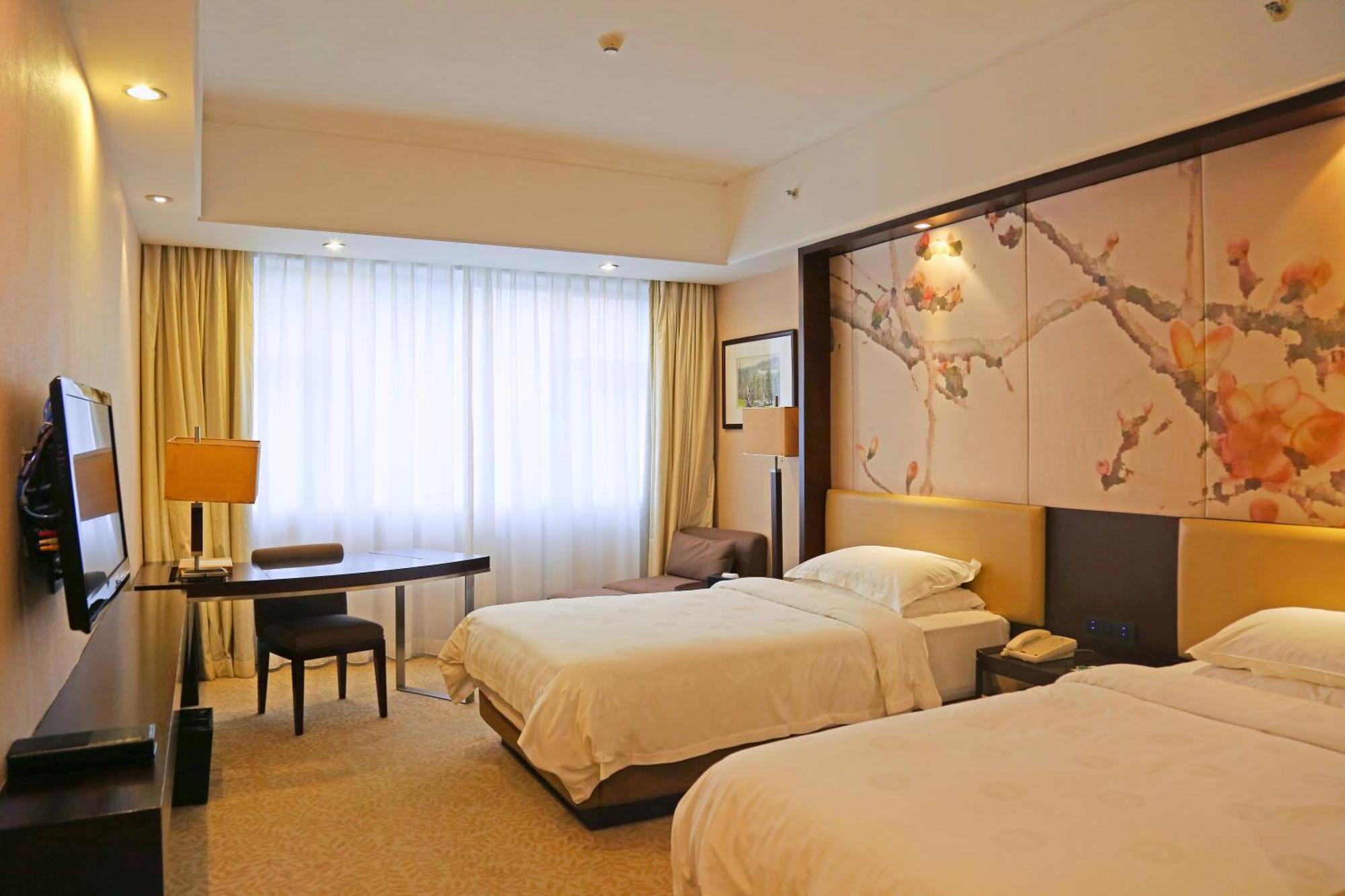 Hotel Guangdong Yingbin Hotel-free Fair Shuttle Bus